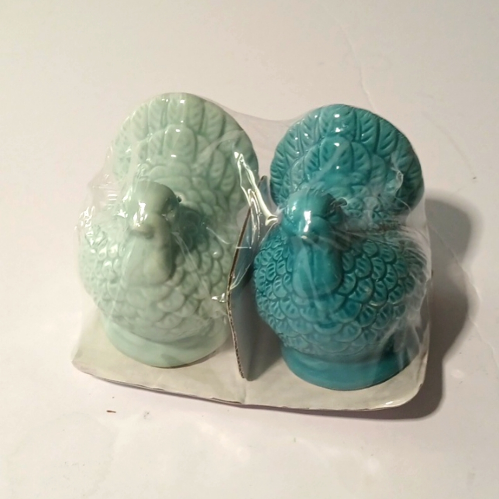 Target Bullseye Turkey Salt and Pepper Shakers Blue Thanksgiving NEW 2024